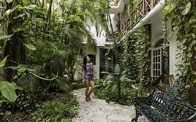 Selva Y Mar Apart Hotel
